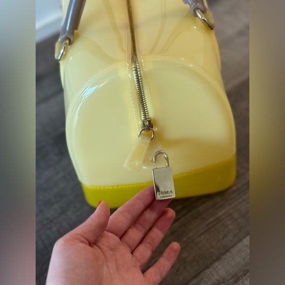 Furla yellow candy bag. - Picture 2 of 11